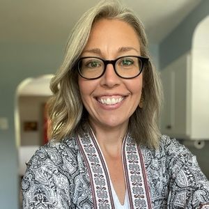 Meet your Posher, Jenn